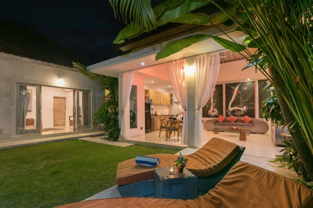 Villa Briana Seminyak By Villas R Us Екстериор снимка