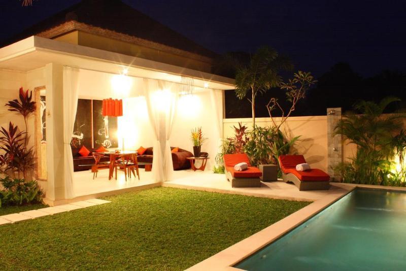 Villa Briana Seminyak By Villas R Us Екстериор снимка